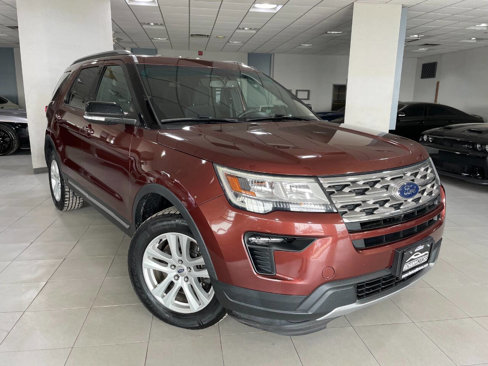 Used 2018 Ford Explorer XLT w/ Equipment Group 201A image 1