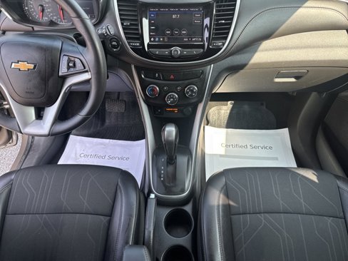 Used 2022 Chevrolet Trax LT w/ Sport Edition image 18