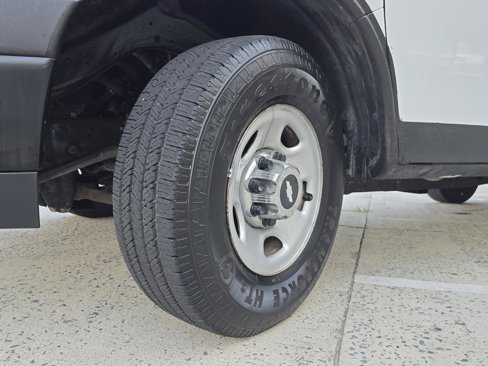 Used 2020 Chevrolet Express 2500 w/ Safety Package image 10