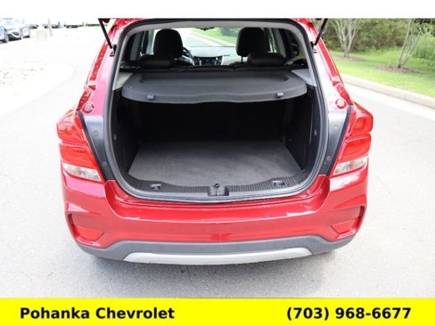 Used 2019 Chevrolet Trax LT w/ Sun & Sound Package image 25