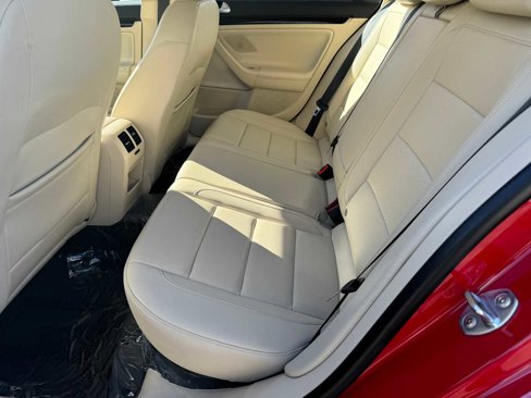 Used 2013 Volkswagen Jetta SE image 12