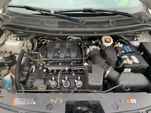 Used 2018 Ford Explorer XLT w/ Equipment Group 201A image 23