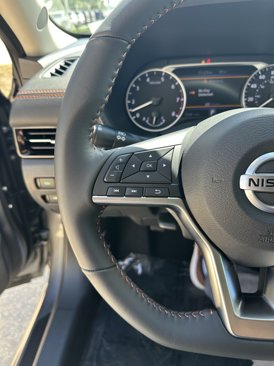 Used 2023 Nissan Sentra SR w/ Trunk Package image 20