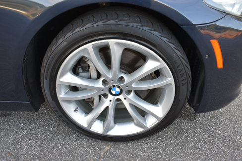Used 2015 BMW 550i Sedan image 38