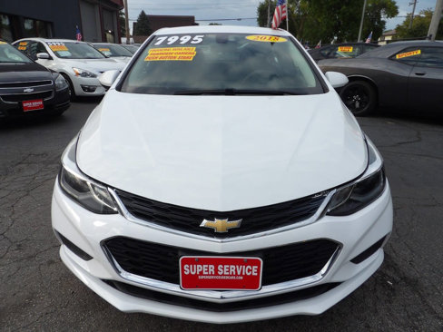 Used 2018 Chevrolet Cruze LT w/ Convenience Package image 2