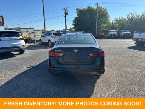 Used 2022 Nissan Altima 2.5 SR image 5