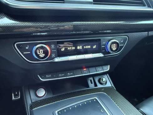 Used 2018 Audi SQ5 Premium Plus w/ Navigation Package image 21