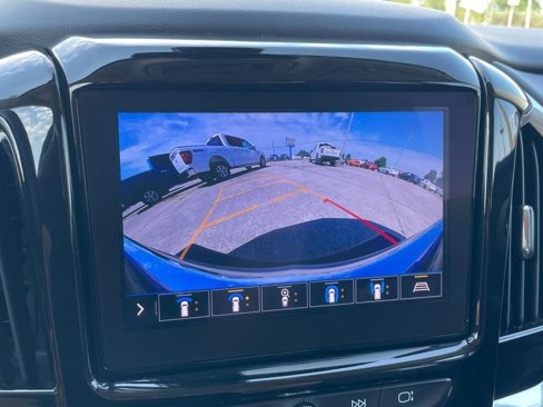 Used 2020 Chevrolet Traverse LT w/ LT Premium Package image 36
