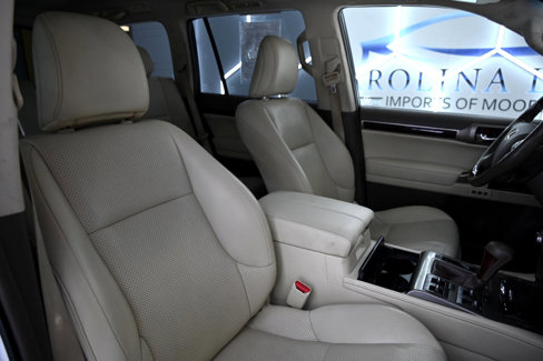 Used 2017 Lexus GX 460 Luxury w/ Preferred Accessory Package image 21