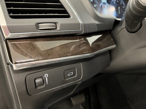Used 2018 Volvo XC90 T5 Momentum w/ Convenience Package image 21
