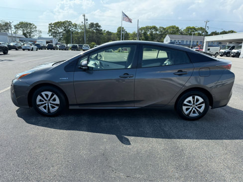 Used 2018 Toyota Prius Two w/ Prius Two Safety Plus Package image 4