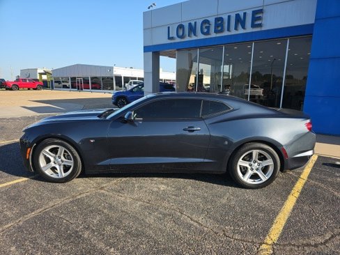 Used 2023 Chevrolet Camaro LT image 4