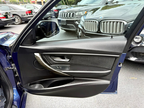 Used 2018 BMW 320i Sedan image 23