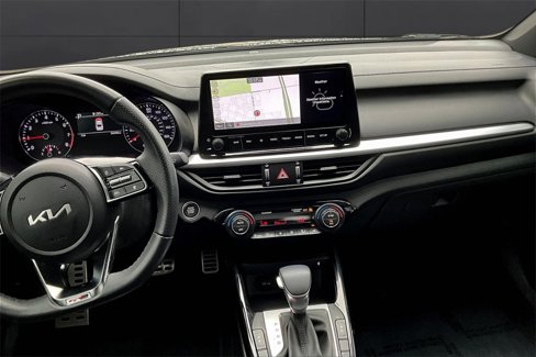 Used 2023 Kia Forte GT-Line w/ GT-Line Premium Package image 6