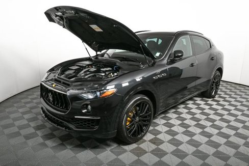 Certified 2022 Maserati Levante GT image 33