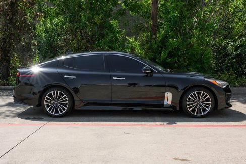 Used 2018 Kia Stinger Premium image 9