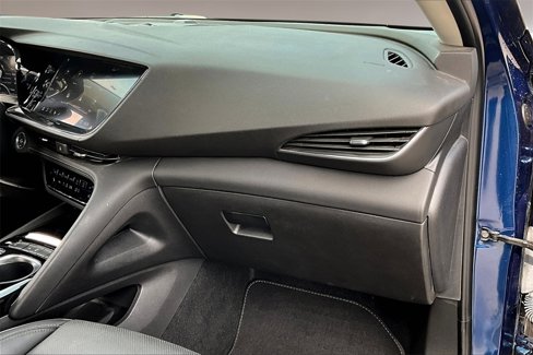 Used 2023 Buick Envision Essence image 16