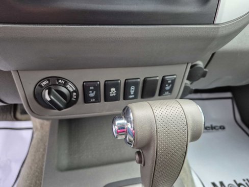 Used 2015 Nissan Frontier SV w/ SV Value Truck Package image 21