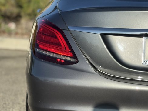 Used 2019 Mercedes-Benz C 300 Sedan image 10