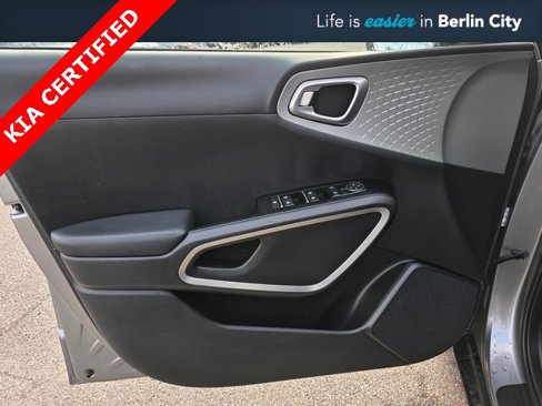 Certified 2023 Kia Soul LX image 23