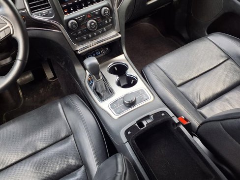 Used 2018 Jeep Grand Cherokee Overland image 11