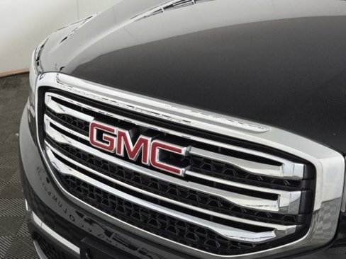 Used 2017 GMC Acadia SLT image 13