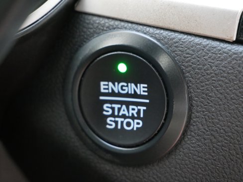 Used 2020 Ford Escape SE image 22