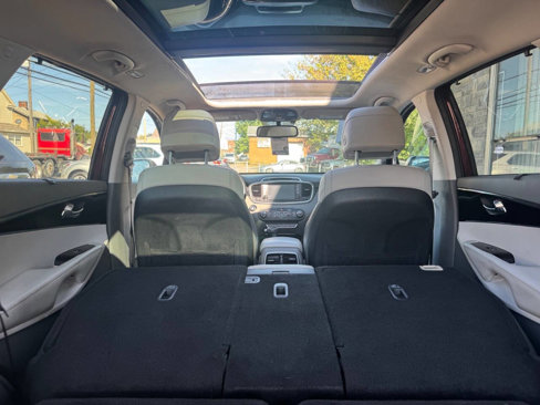 Used 2017 Kia Sorento SX image 27