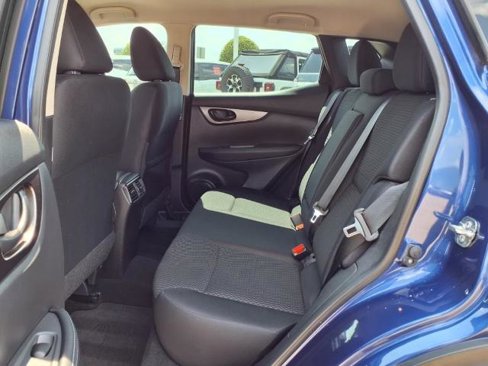 Certified 2022 Nissan Rogue Sport S image 21