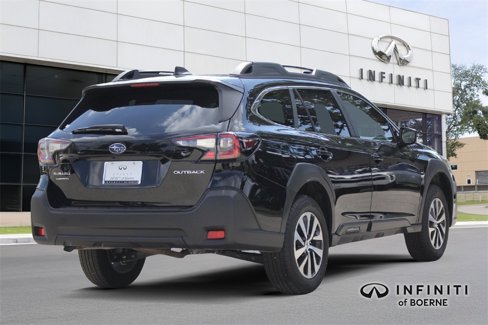 Used 2025 Subaru Outback Premium image 6