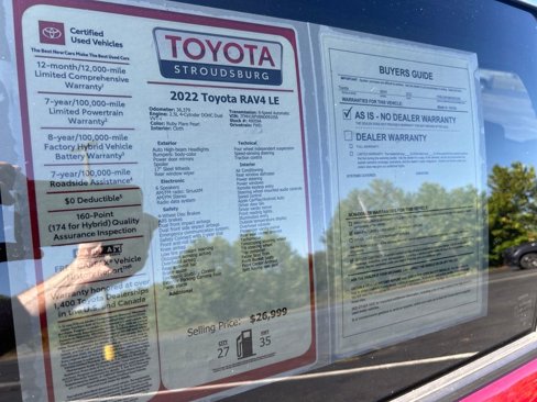 Certified 2022 Toyota RAV4 LE image 30