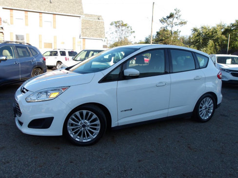Used 2017 Ford C-MAX SE image 2