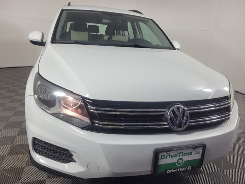 Used 2016 Volkswagen Tiguan S image 14