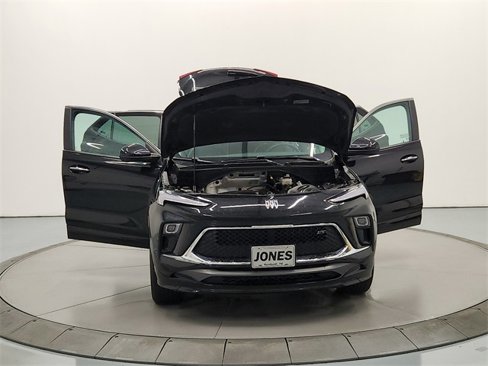 Used 2024 Buick Encore GX Sport Touring image 10