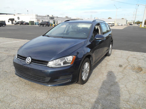 Used 2016 Volkswagen Golf S image 10