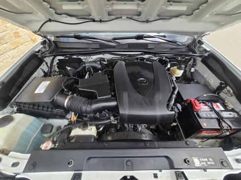 Used 2017 Toyota Tacoma SR5 image 17