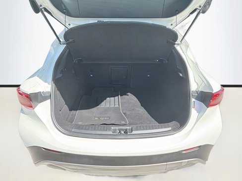 Used 2018 INFINITI QX30 Premium w/ Cargo Package image 28