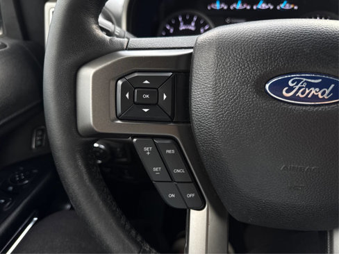 Used 2018 Ford Expedition XLT image 35