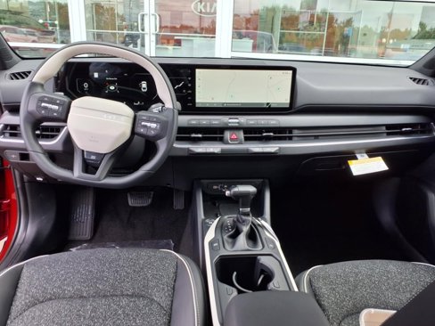 New 2025 Kia K4 GT-Line image 10