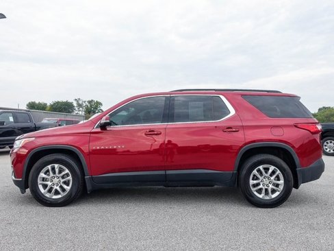 Used 2020 Chevrolet Traverse LT image 18