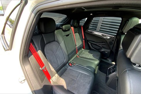 Certified 2020 Porsche Macan image 40