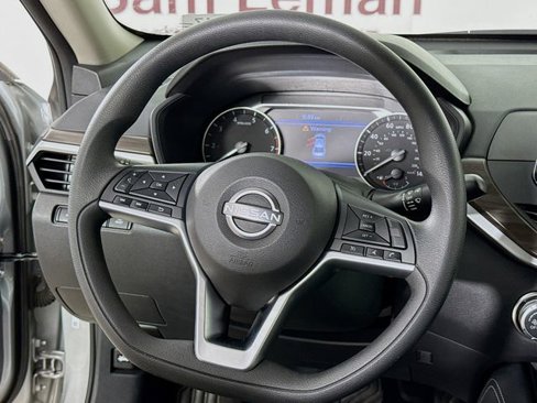Used 2023 Nissan Altima 2.5 SV image 11