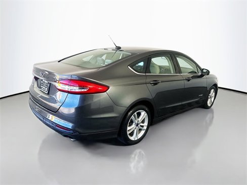 Used 2018 Ford Fusion S image 7