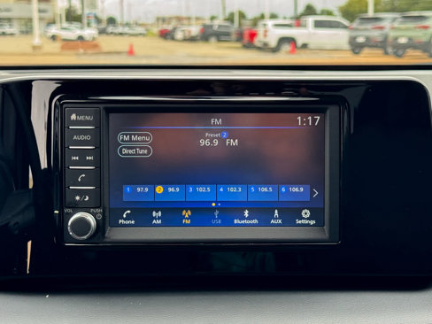 Used 2025 Nissan Kicks S image 15