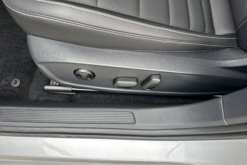 Used 2021 Volkswagen Jetta SEL image 13