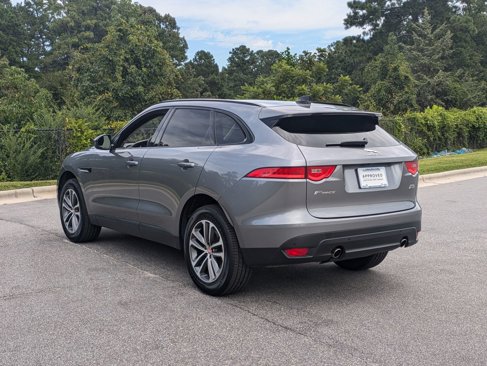 Used 2020 Jaguar F-PACE Premium image 7