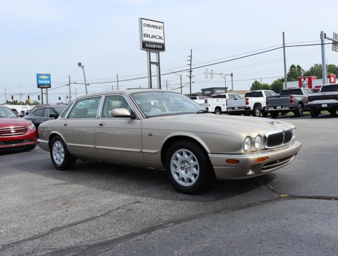 Used 1998 Jaguar XJ8 image 6