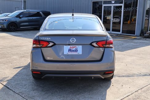 Used 2021 Nissan Versa S image 18