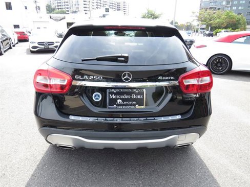 Used 2018 Mercedes-Benz GLA 250 4MATIC image 3