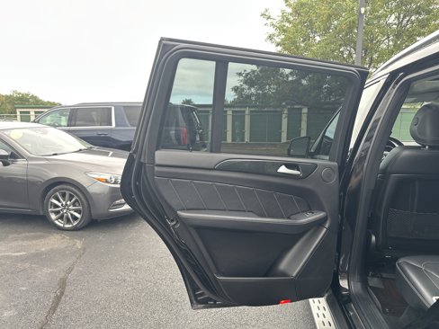 Used 2016 Mercedes-Benz GL 450 4MATIC image 30
